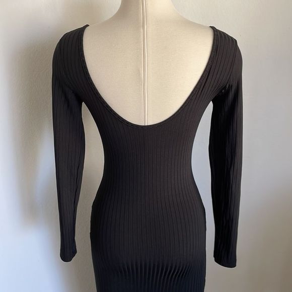 Sexy Black Dress   - Picture 6 of 7